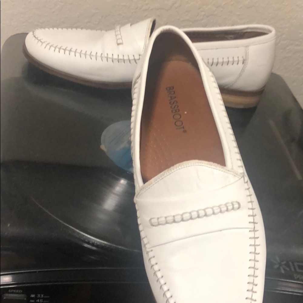 Shoes - Picture 2 of 4